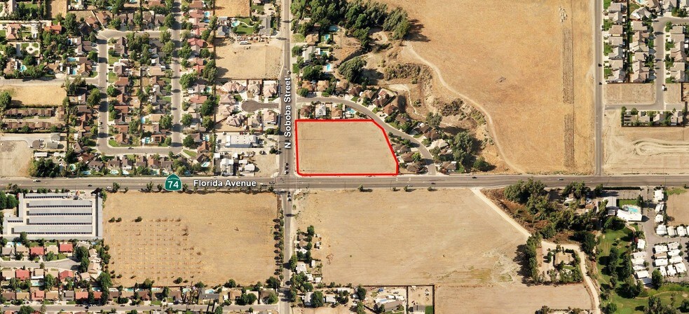 4920 E Florida Ave, Hemet, CA à vendre - Photo du bâtiment - Image 2 de 4