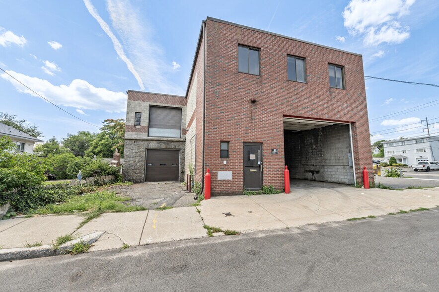 11 Marlboro St, Malden, MA à louer - Photo du bâtiment - Image 2 de 21