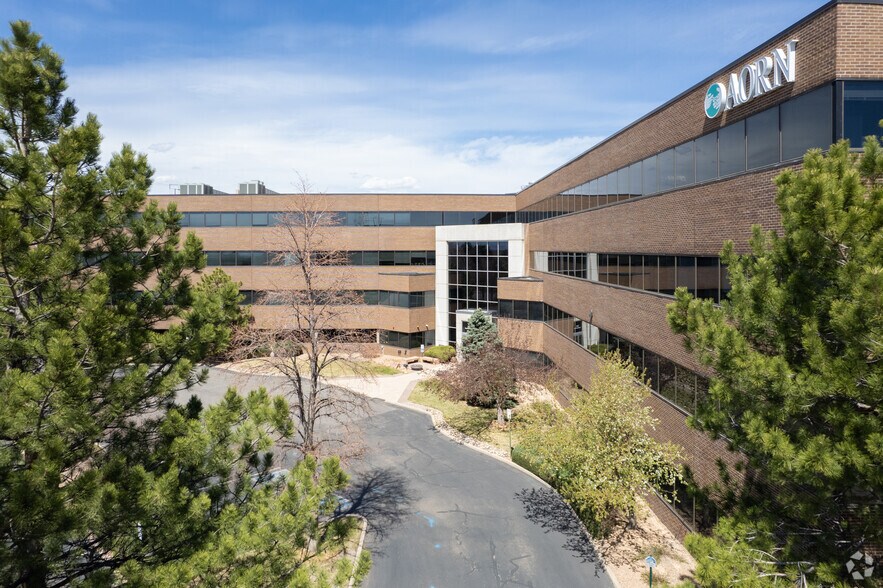2170 S Parker Rd, Denver, CO à louer - Photo du bâtiment - Image 3 de 25