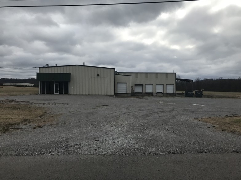 1855 Childress Rd, Lewisburg, TN for sale - Primary Photo - Image 1 of 1