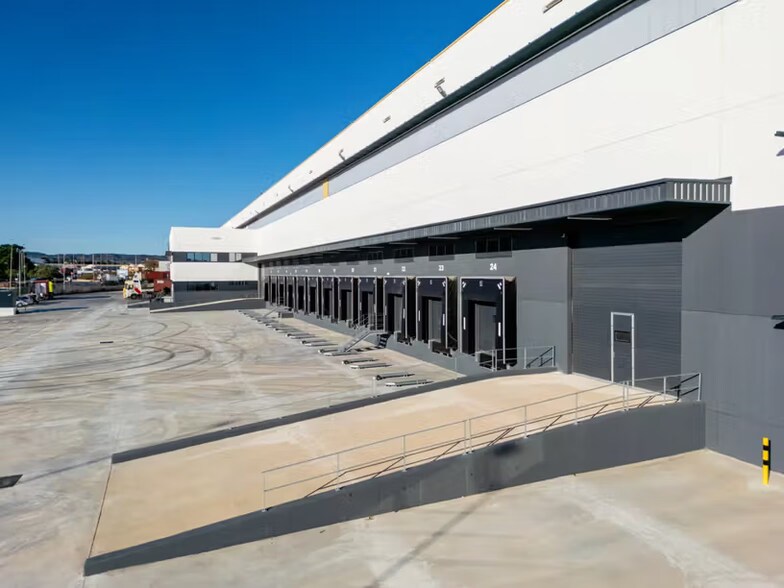 Calle Principal P.I. Codonyers, 1, Picassent, Valencia for lease - Building Photo - Image 3 of 4