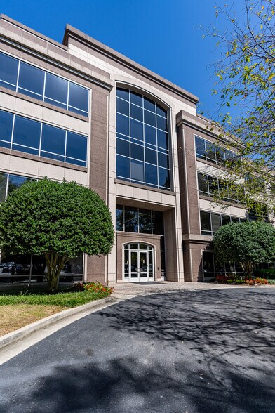 12600 Deerfield Pky, Alpharetta, GA à louer - Photo du bâtiment - Image 3 de 10