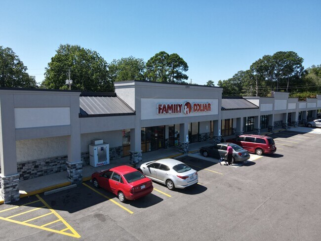 More details for 2800-2810 E 10th St, Greenville, NC - Retail for Lease