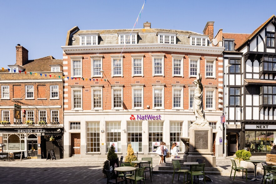 4-5 Market Pl, Kingston Upon Thames for lease - Primary Photo - Image 1 of 2