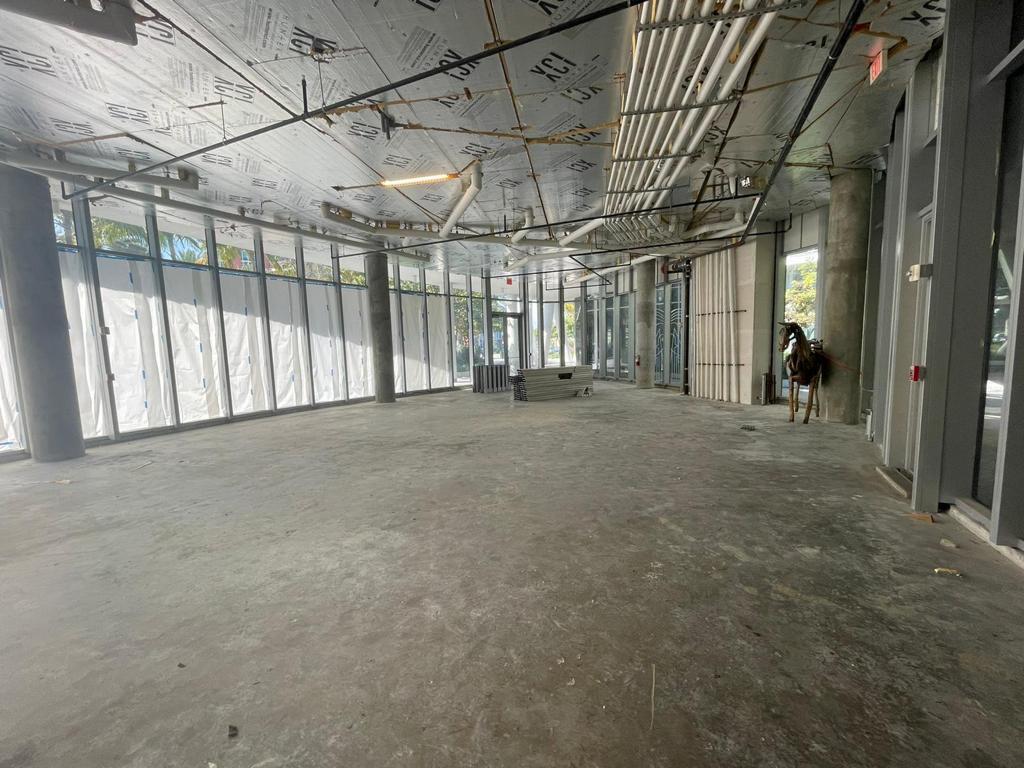 1 Collins Ave, Miami Beach, FL for lease Interior Photo- Image 1 of 12