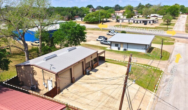 More details for 405 N Johnston St, Caldwell, TX - Office for Sale