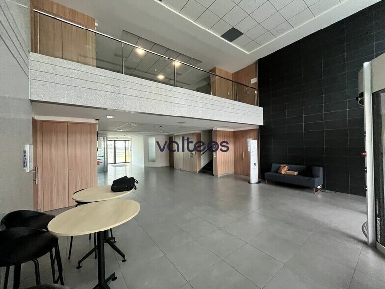 Avenue Georges Pompidou, Balma for lease - Lobby - Image 3 of 10