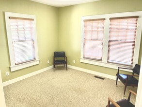 440 S Perry St, Lawrenceville, GA for lease Interior Photo- Image 2 of 2