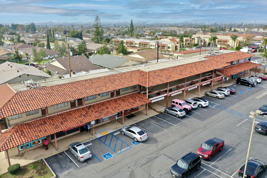 1018-1046 N Tustin St, Orange, CA for lease - Primary Photo - Image 1 of 6