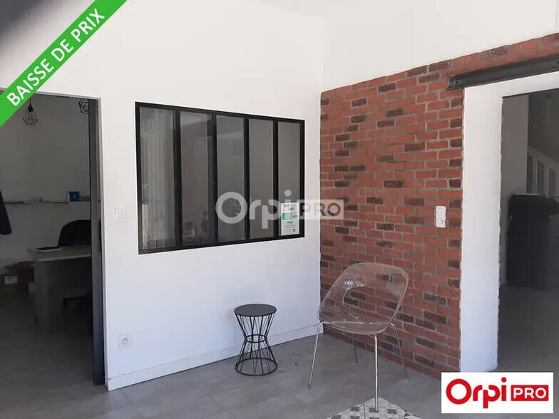 Flex in Valence for sale - Interior Photo - Image 3 of 12