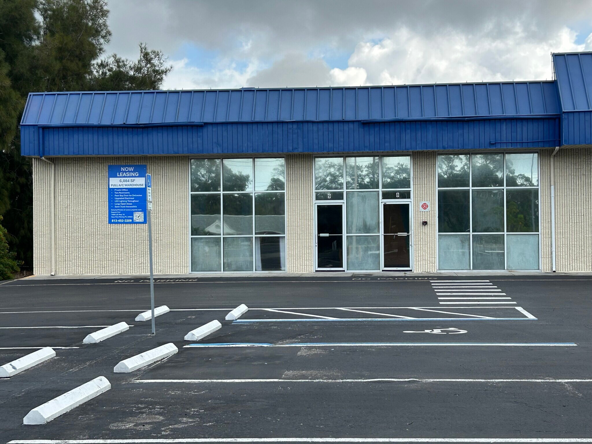 7400 US Highway 19, New Port Richey, FL à louer Photo du bâtiment- Image 1 de 15