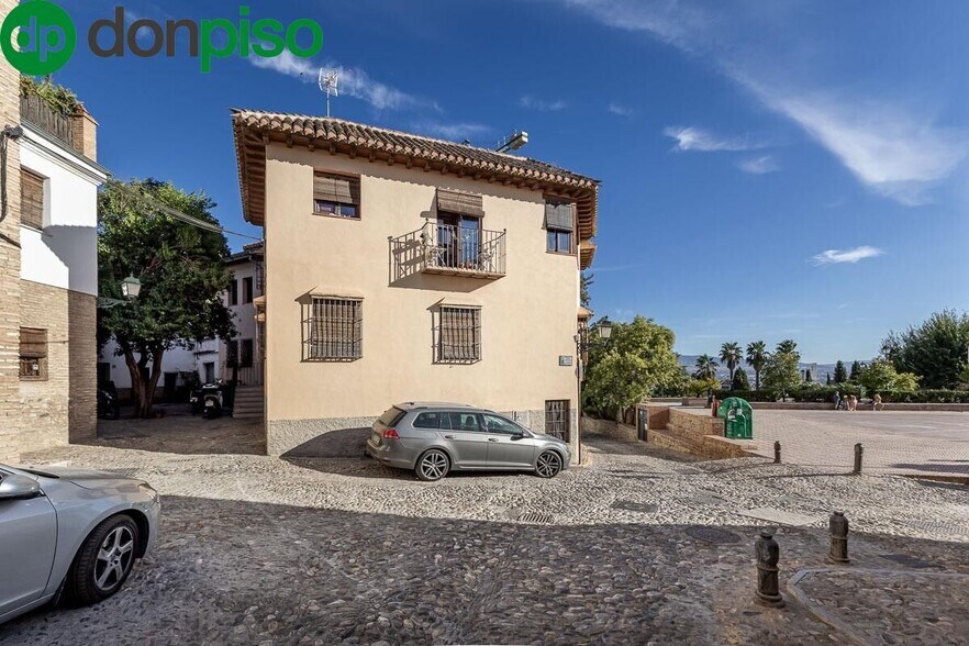 Placeta del Cristo de las Azucenas, 5-5, Granada, Granada for sale - Building Photo - Image 1 of 26