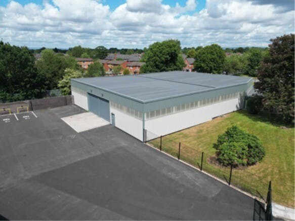 Hanover Rd, Altrincham à louer - Photo du bâtiment - Image 2 de 15