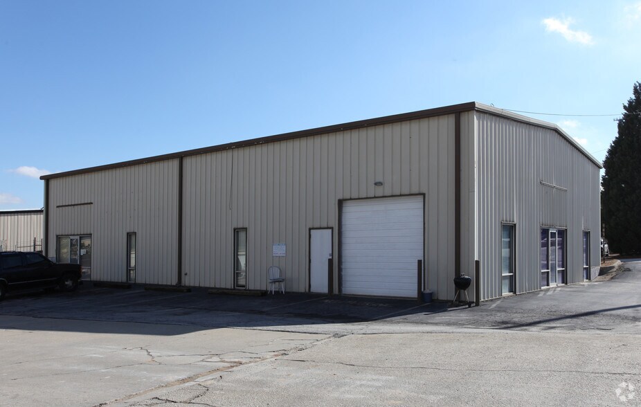 1601 General Arts Rd NW, Conyers, GA à vendre - Photo du bâtiment - Image 2 de 2