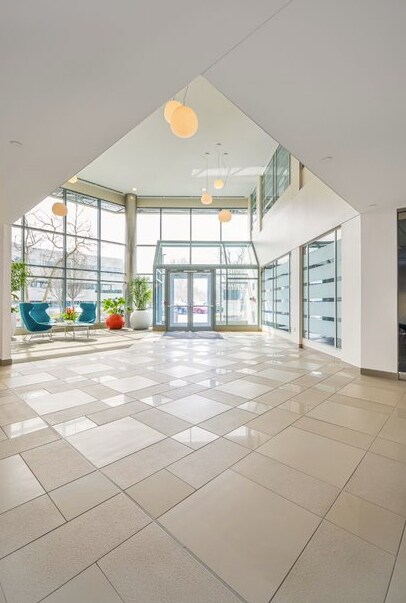 220 Gibraltar Rd, Horsham Township, PA à louer Photo principale- Image 1 de 17