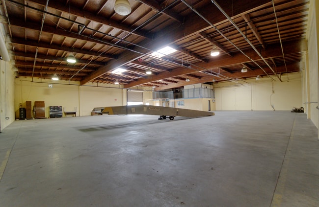 More details for 11350 Wright Rd, Lynwood, CA - Industrial for Lease