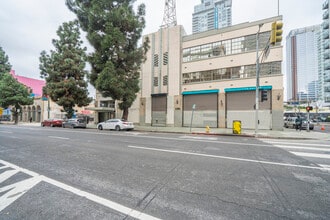 1201 S Grand Ave, Los Angeles, CA for lease Interior Photo- Image 2 of 12