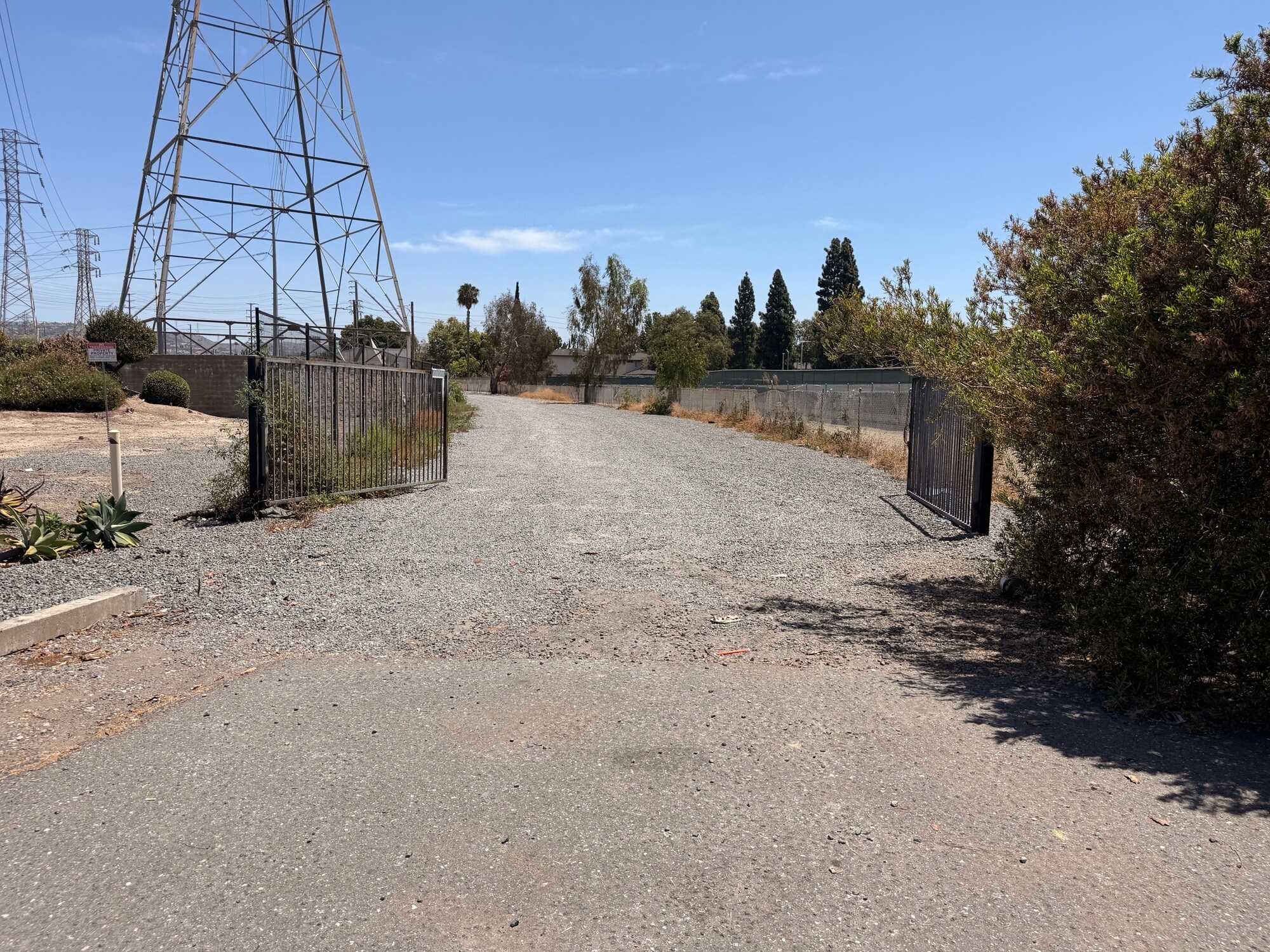 1543 N Tustin Ave, Orange, CA for lease Building Photo- Image 1 of 35