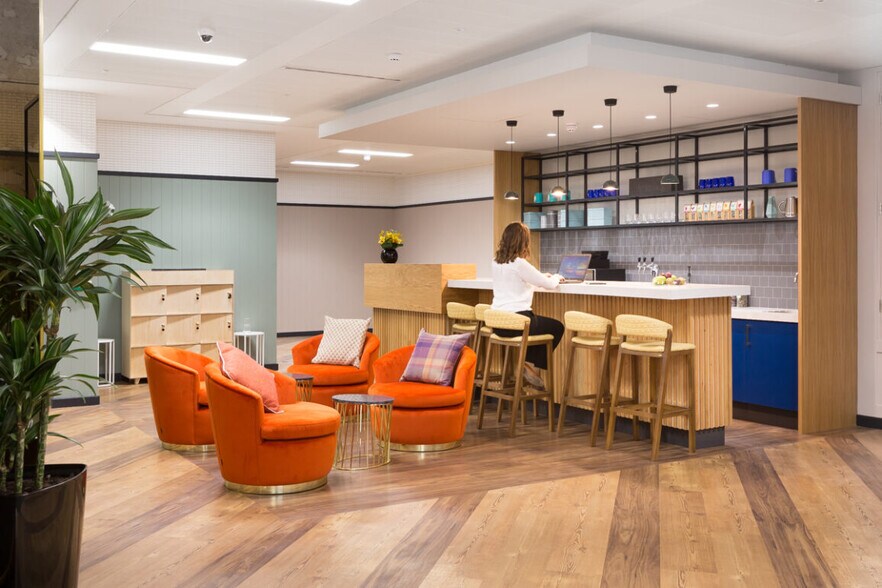 120 New Cavendish St, London for lease - Interior Photo - Image 2 of 6