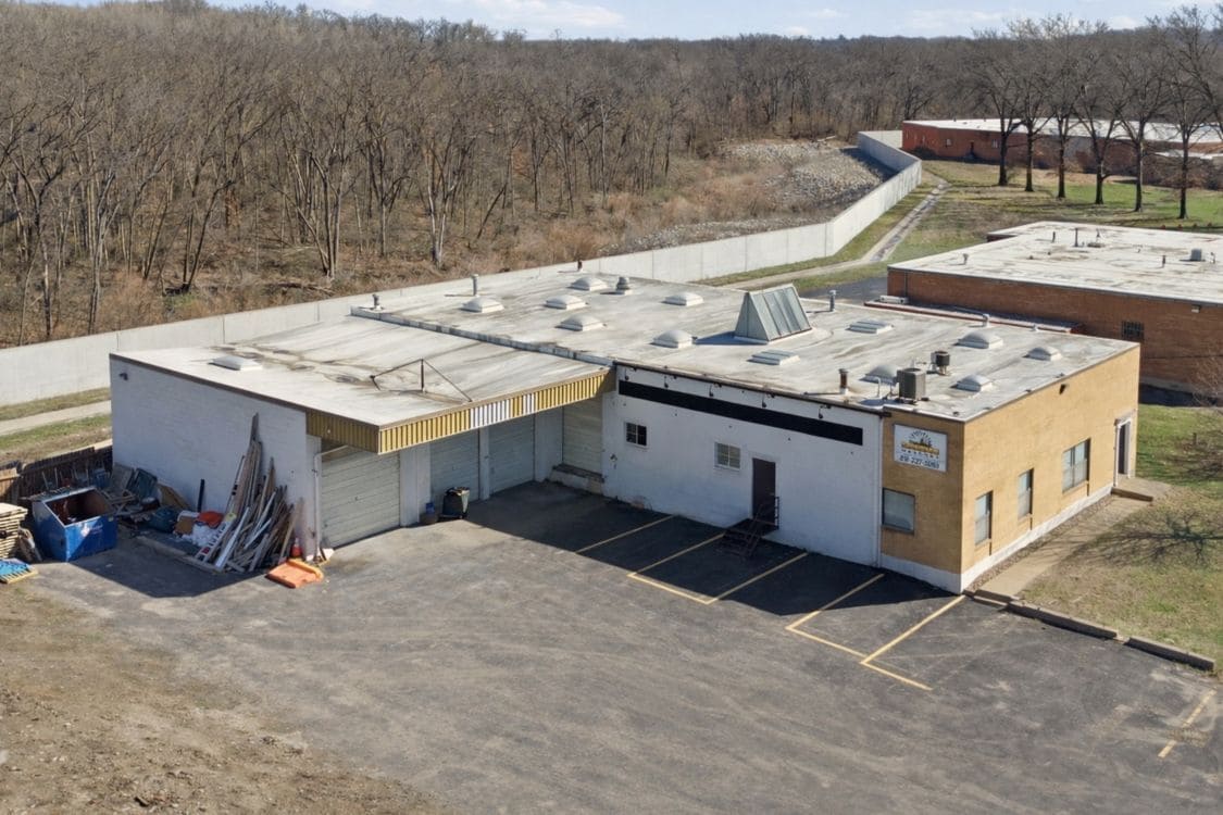 4310 E 75th Ter, Kansas City, MO for sale Building Photo- Image 1 of 9