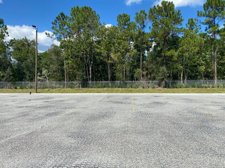 17105 E Colonial Dr, Orlando, FL à louer - Photo de construction - Image 3 de 4