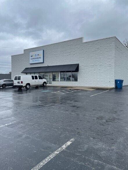 685 S College St, Harrodsburg, KY à louer - Photo du bâtiment - Image 2 de 15