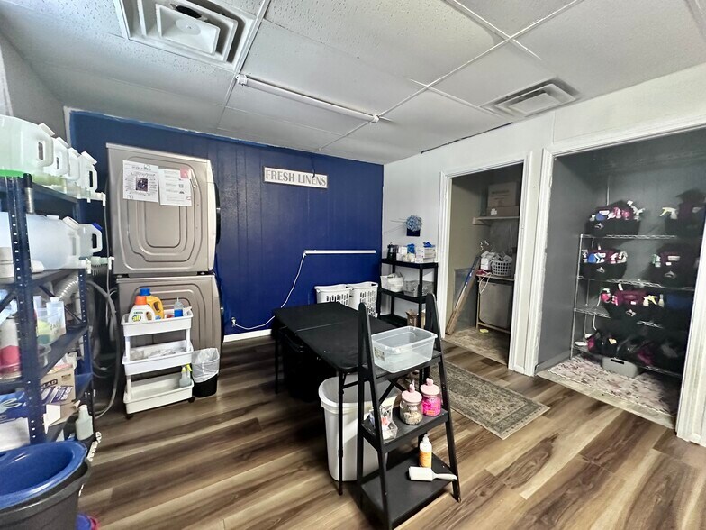 116 1/2 E Church St, Alexandria, IN à vendre - Photo du bâtiment - Image 2 de 5