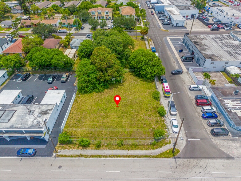 137 N Dixie Hwy, Hallandale Beach, FL for sale - Building Photo - Image 3 of 9