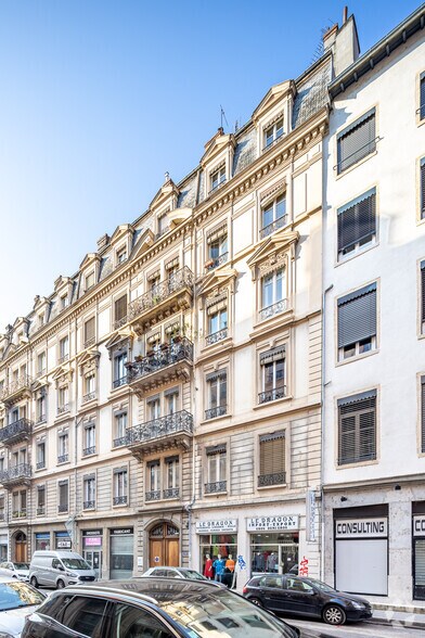 Rue Molière, Lyon for sale - Building Photo - Image 3 of 4