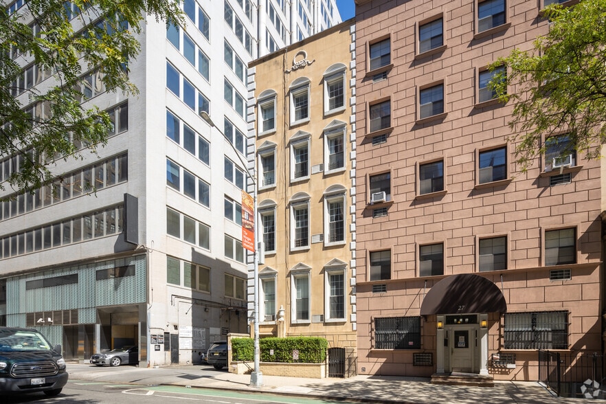 25 E 38th St, New York, NY for sale - Building Photo - Image 3 of 17