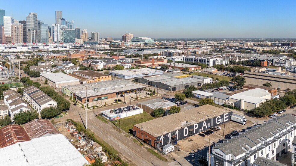 1110 Paige St, Houston, TX à vendre - Photo du bâtiment - Image 2 de 19