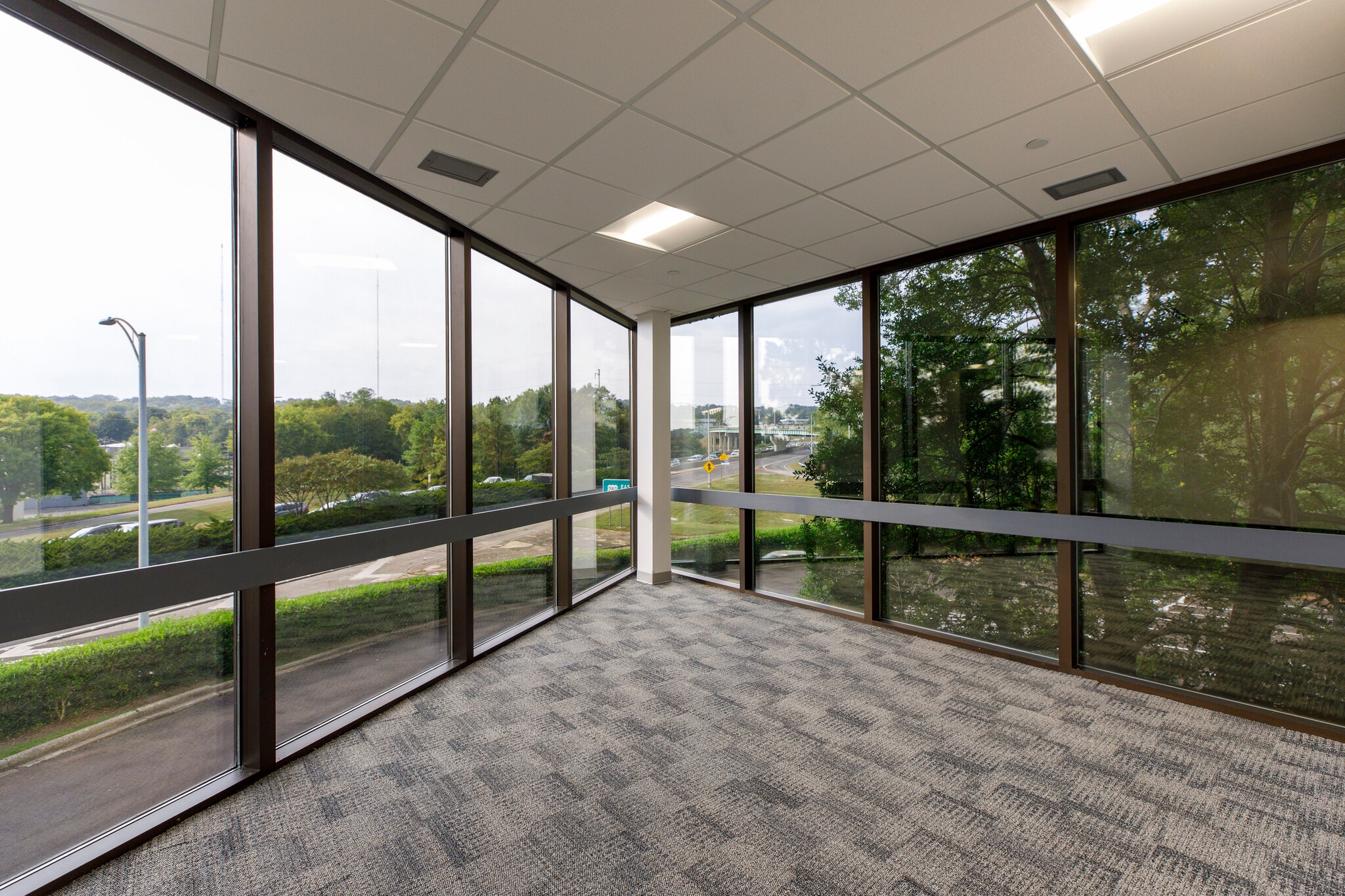 2700 Rogers Dr, Birmingham, AL for lease Interior Photo- Image 1 of 4