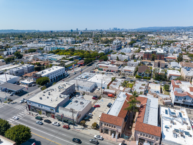 711-715 Western Ave, Los Angeles, CA à vendre - Photo du bâtiment - Image 1 de 1