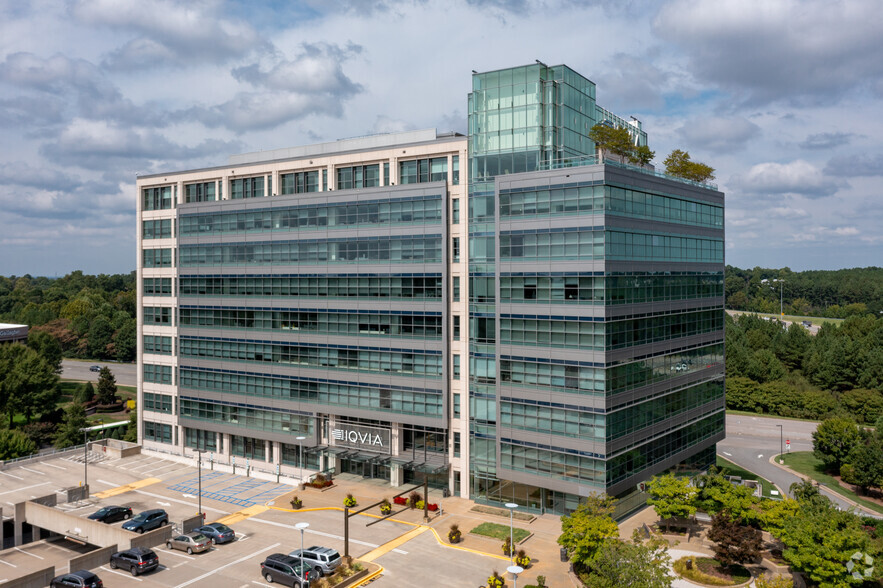 4820 Emperor Blvd, Durham, NC for lease - Primary Photo - Image 1 of 7