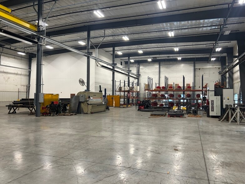 1161 W Pittman St, Olathe, KS for lease - Building Photo - Image 3 of 15