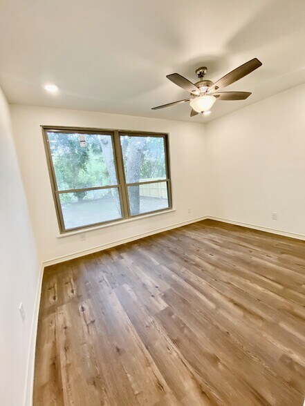 1017-1019 Haynes St, San Marcos, TX à vendre - Photo intérieure - Image 3 de 31