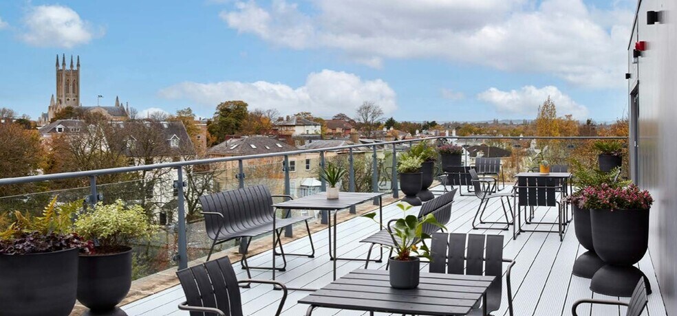 Jessop Ave, Cheltenham à louer - Photo du bâtiment - Image 2 de 3