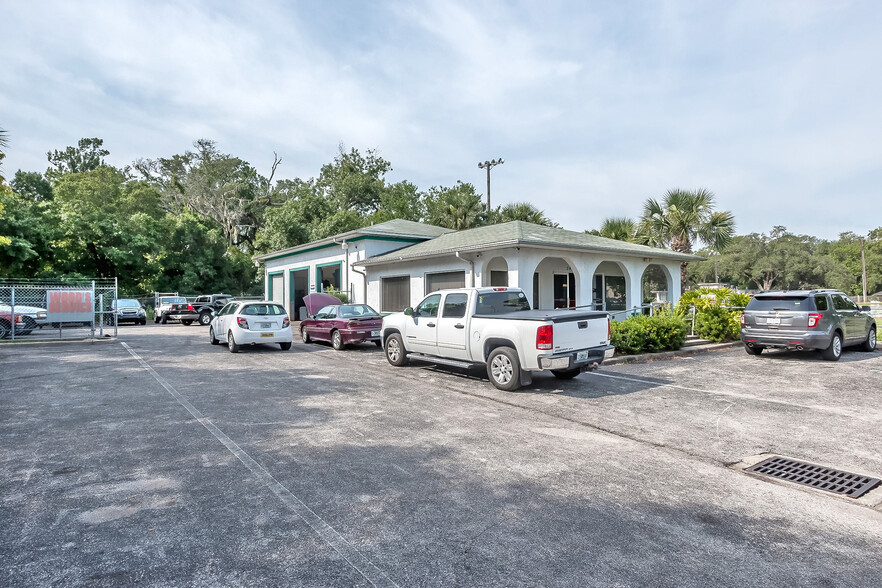 545 Mason Ave, Daytona Beach, FL for sale - Building Photo - Image 1 of 1