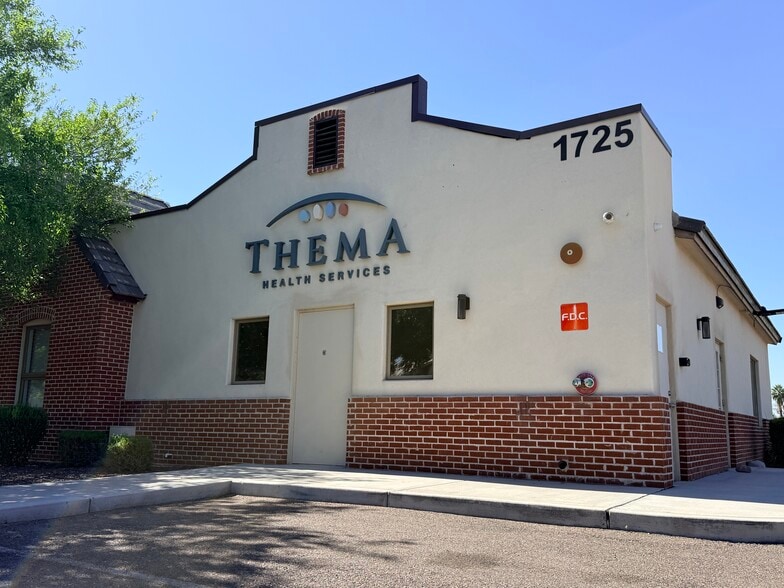 1725 E Osborn Rd, Phoenix, AZ à vendre - Photo du bâtiment - Image 2 de 11