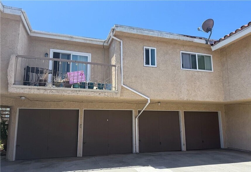 16662 Blanton St, Huntington Beach, CA à vendre - Photo du bâtiment - Image 3 de 14