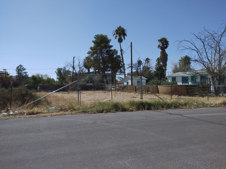 2016 Pinto, Las Vegas, NV for sale - Building Photo - Image 2 of 4