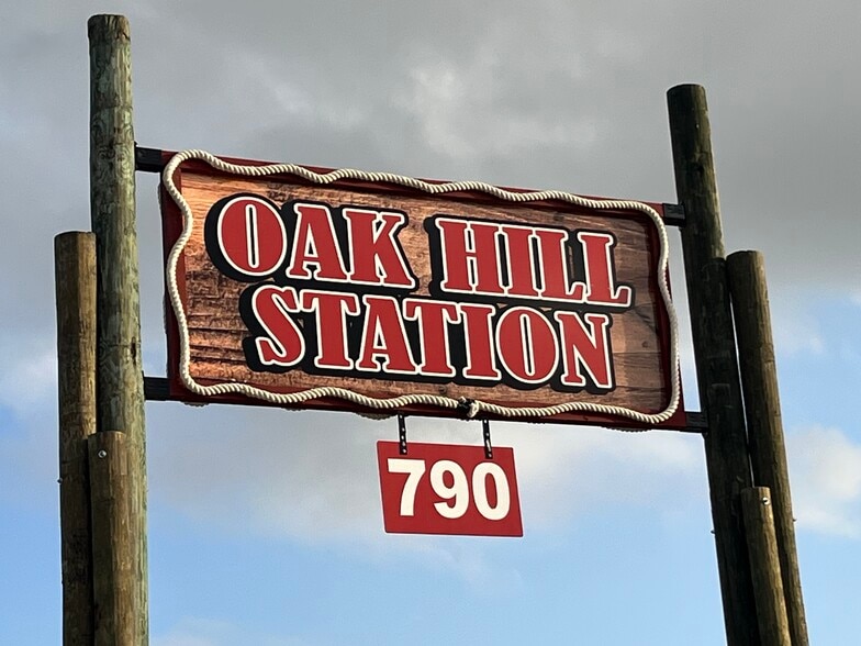 790 U.S. Rte 1, Oak Hill, FL for lease - Primary Photo - Image 1 of 11