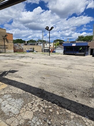 Plus de détails pour 2901 N Cicero Ave, Chicago, IL - Commerce de détail à louer