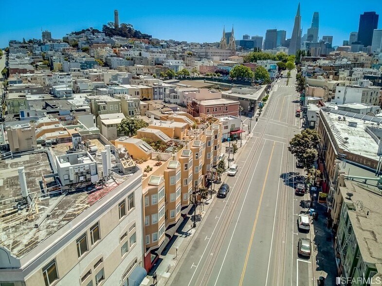 950 Columbus Ave, San Francisco, CA à louer - Photo du bâtiment - Image 3 de 25