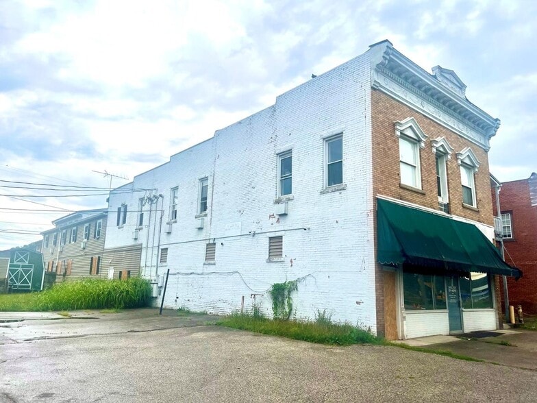 2944 Winchester Ave, Ashland, KY à vendre - Photo du bâtiment - Image 2 de 5