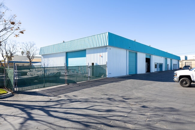 More details for 1646-1652 Francis St, Ontario, CA - Industrial for Lease