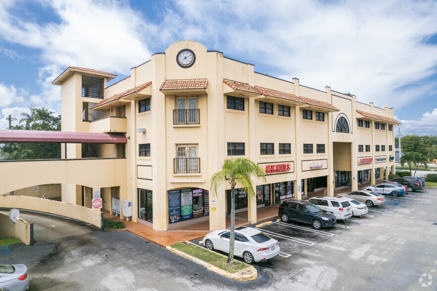 15315-15327 S Dixie Hwy, Palmetto Bay, FL for lease - Primary Photo - Image 2 of 4