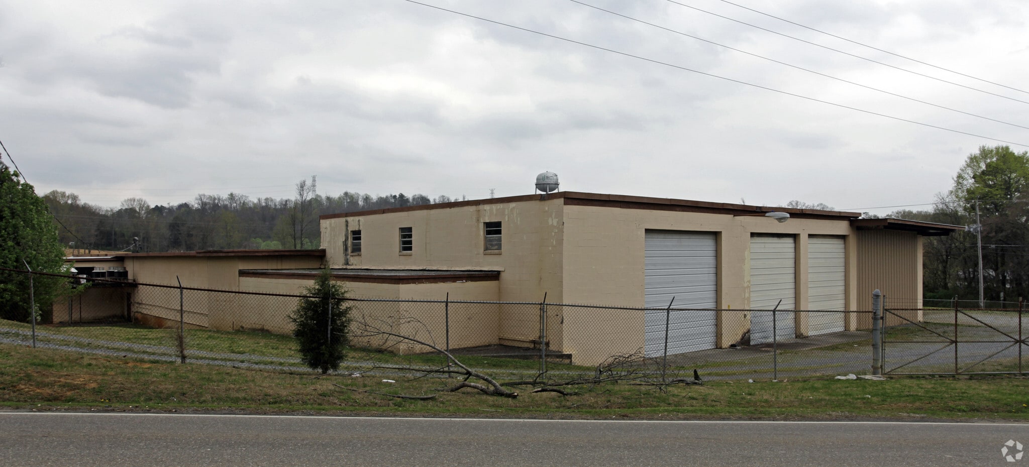 4744 Singleton Station Rd, Louisville, TN for lease Primary Photo- Image 1 of 47