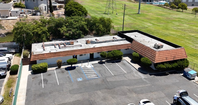 Plus de détails pour 1415-1417 Hilltop Dr, Chula Vista, CA - Bureau à vendre