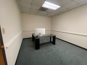 1701 Sunset Ave, Rocky Mount, NC à vendre Photo intérieure- Image 2 de 4